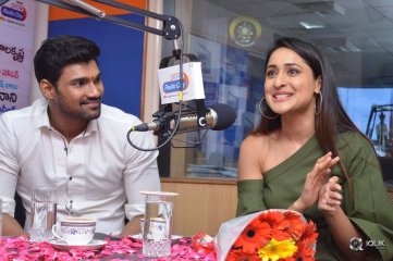 Jaya Janaki Nayaka Movie Team At Radio City